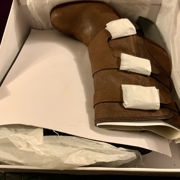 Calvin Klein boots. NWT - Picture 6 of 6